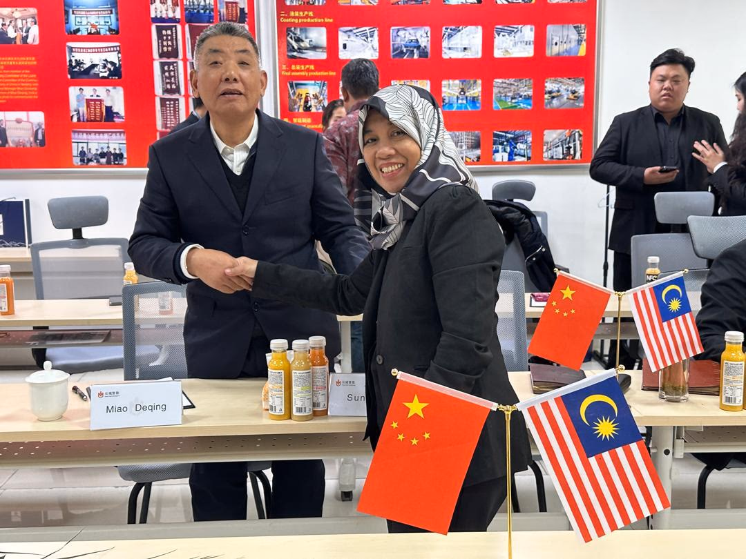IIRAI delegation visiting Sany and Great Wall in China