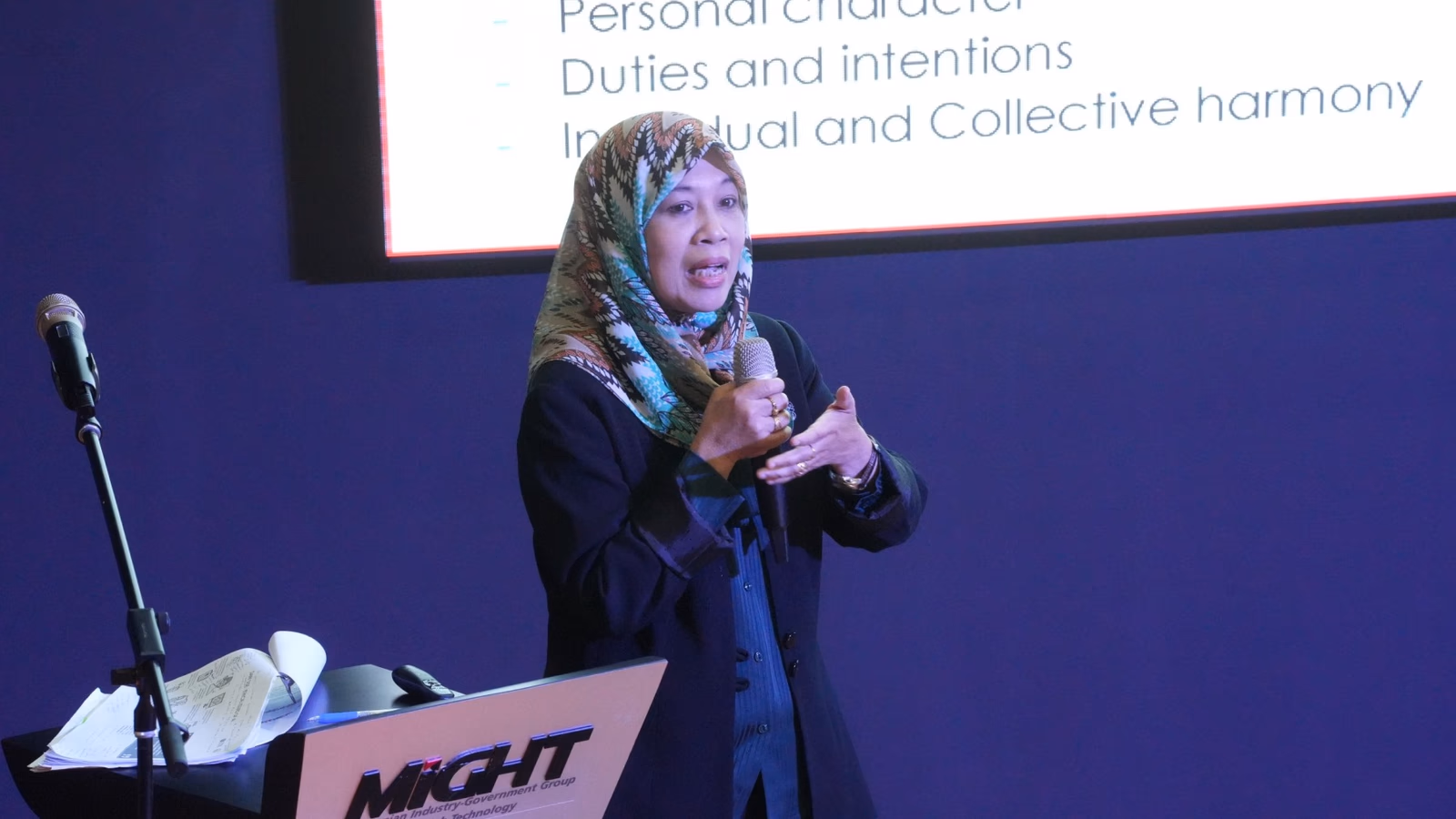 Participants at the TECHNOMART Malaysia MIGHT forum
